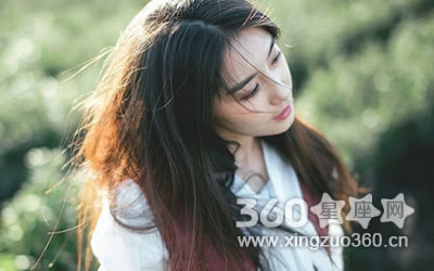 ���ǰ�ϲ���Ͱ�����һ�������Ů