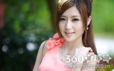 ����αװ�Լ��뷨������Ů