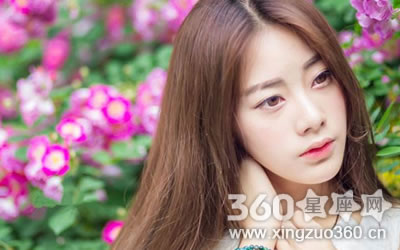 ����αװ�Լ��뷨������Ů