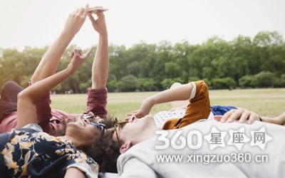 �������ɵ�ͬʱ��ϲ����Լ����������