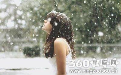 �԰׳������ж��ӵ�������