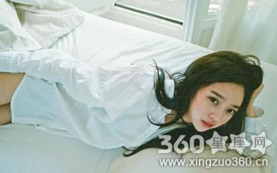 �׿�����ѧ�����𣬸�����һ��������Ů