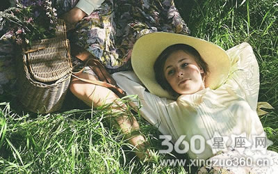 ��Щ��ФŮ����ϲ������Ʒͷ����