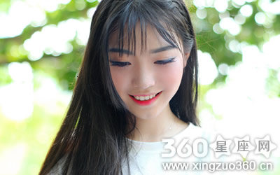 ����������������˫���˸����