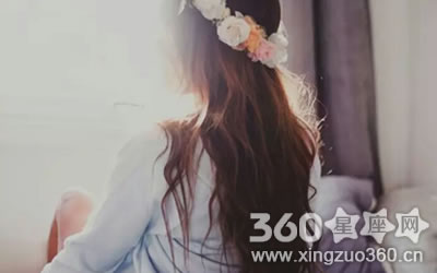 ����˵����Զ����һ��ʹ�ϱ��˵�����