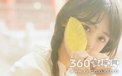 ����˵����Զ����һ��ʹ�ϱ��˵�����