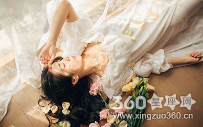 ÿ�����ż������޷��԰ε�����Ů