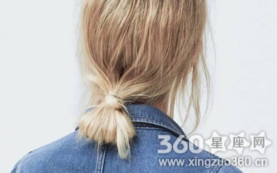 ��Щ��ФŮ��ѱ���ĬĬ������