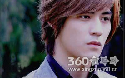 ���ڴ�����������ż������������Ů