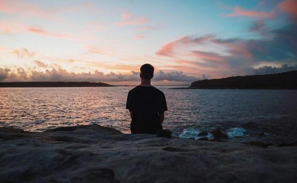 压抑憋屈的心情说说