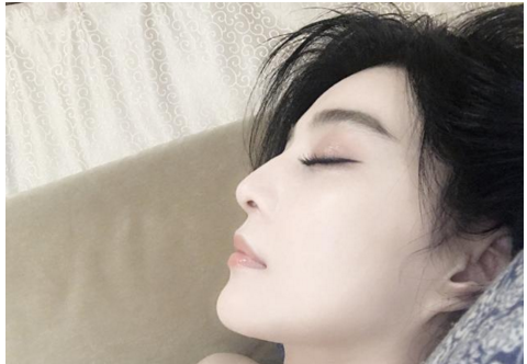 朋友圈晒自拍说说