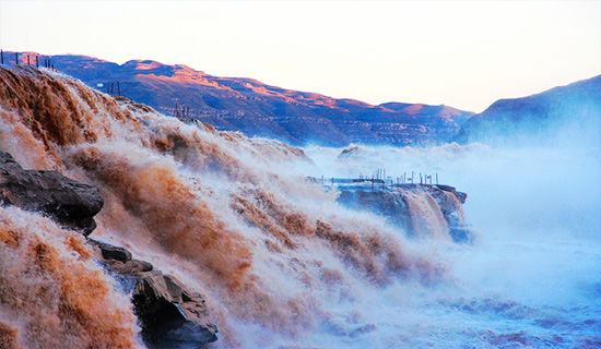 ��ĸ�׺ӻƺ�����