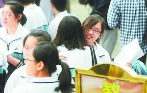 2013年北京高考语文试卷:5月社会热点频入试题