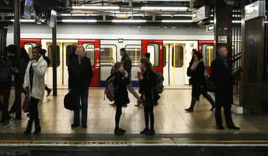 ���Ÿ���ȥ�����ִ�ʫ��