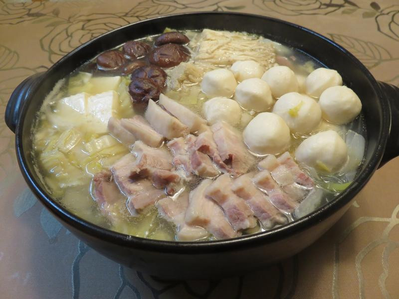 酸菜白肉火锅的做法