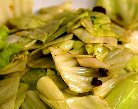 炝圆白菜的做法