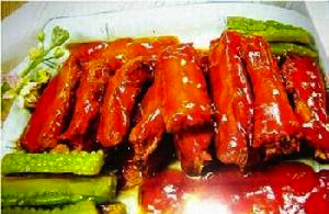 番茄酱苦瓜烧排骨的做法