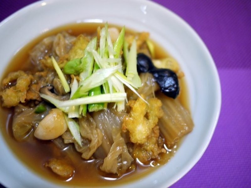 ?下厨--小吃摊蛋酥白菜卤的做法