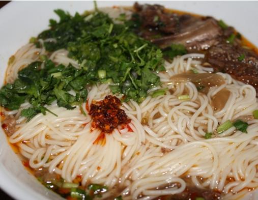 牛肉面终于成功了-- 无味精慢炖锅版的做法