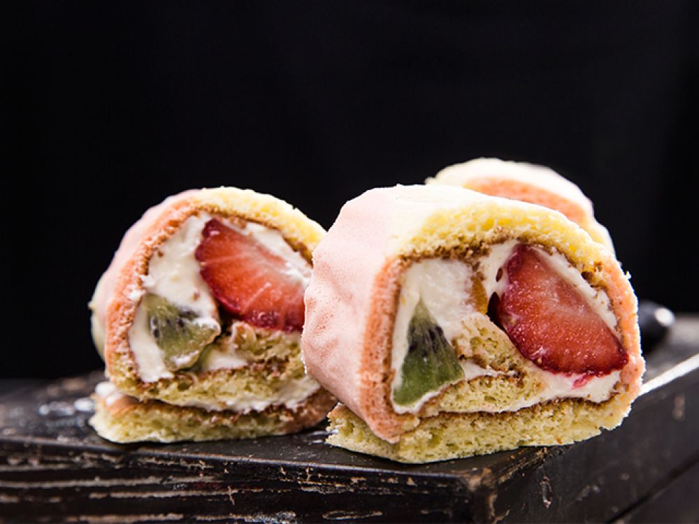 彩虹蛋糕卷的做法