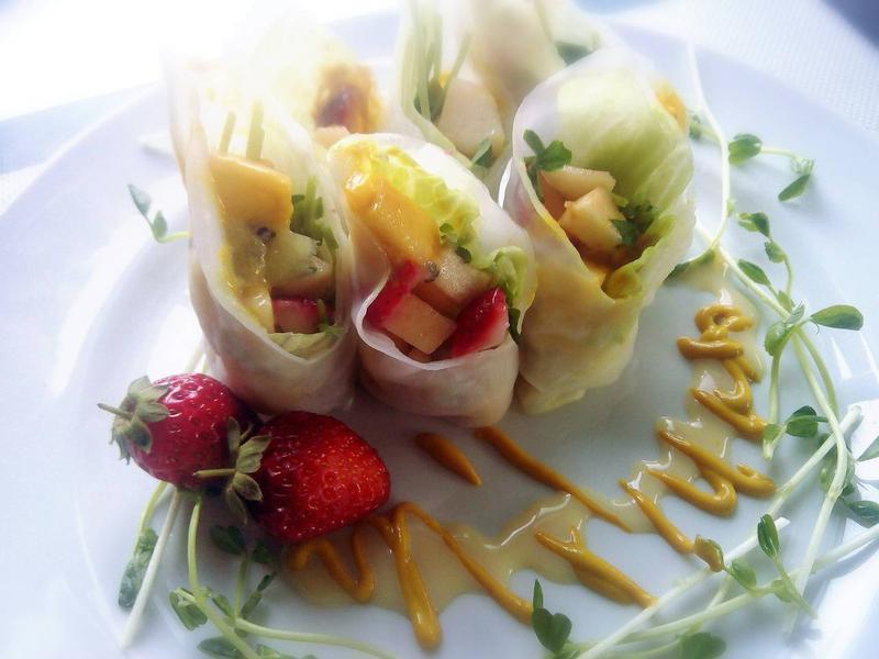 时果手卷《草莓就爱鹰牌炼奶》的做法