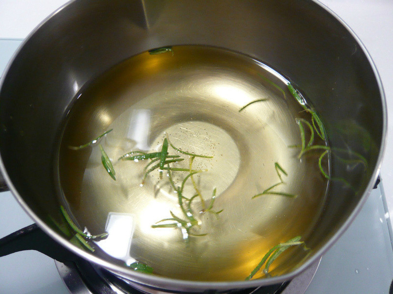 �׾����ֱ�ɳ������