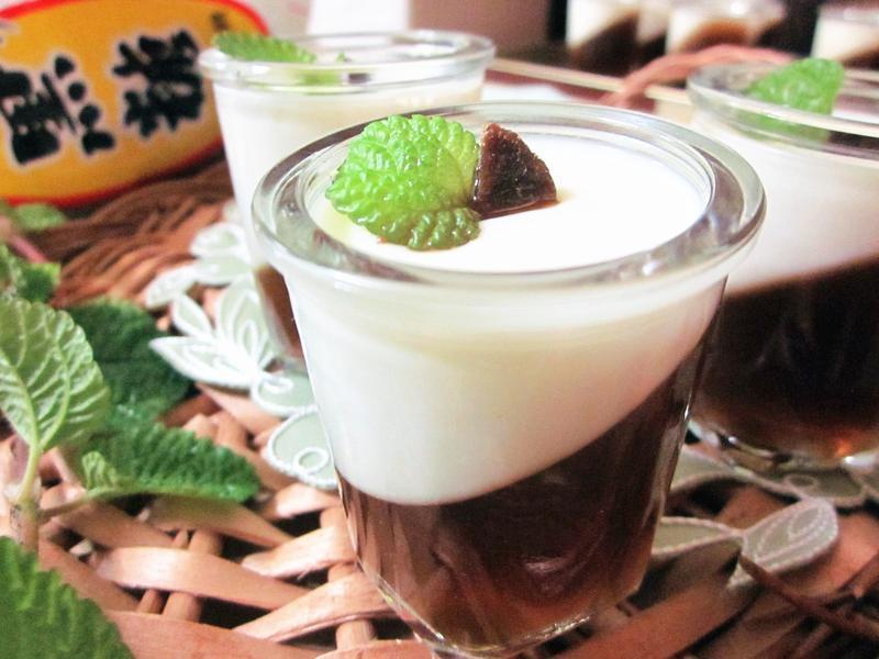 黑糖双色鲜奶冻的做法