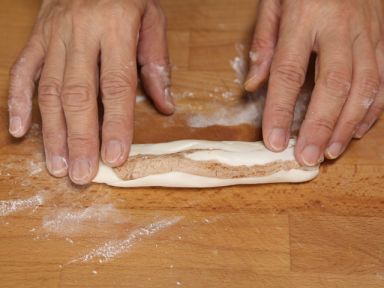 ��ɫ���������