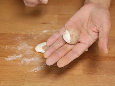 ��ɫ���������