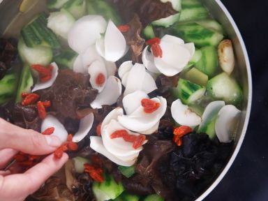 �ƶ��ٺ���ӳ�˿�ϵ�����