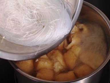 上海食谱 - 油豆腐粉丝汤的做法