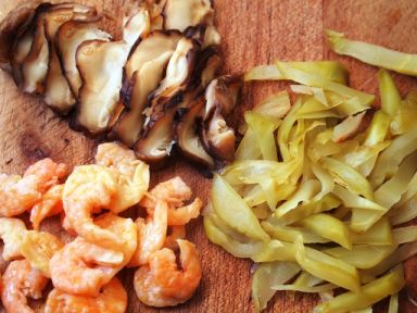 上海食谱 - 油豆腐粉丝汤的做法