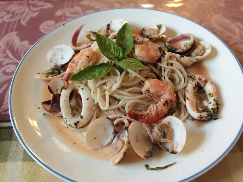 不需要大师级手艺! 白酒海鲜义大利面的做法