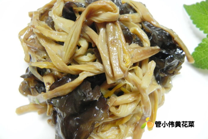 家常菜黄花菜炒木耳的做法