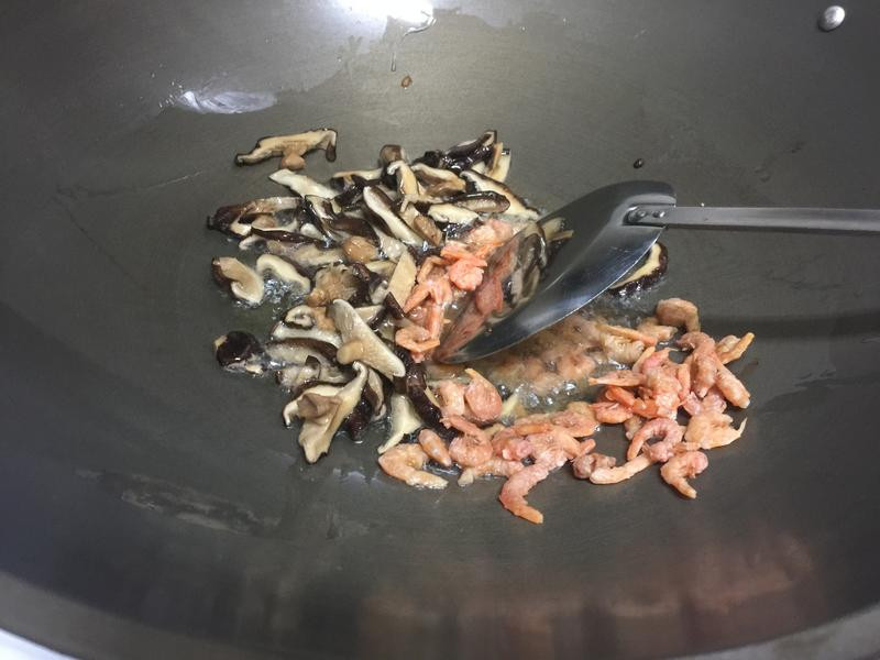 台湾正统小吃米粉炒的做法