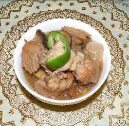 冻豆腐香菇鸡翅煲的做法