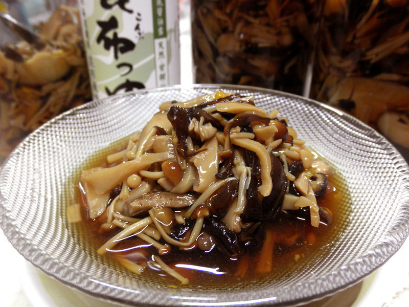 昆布风味蕈菇佃煮 ”时间淬酿的甘露之味”的做法