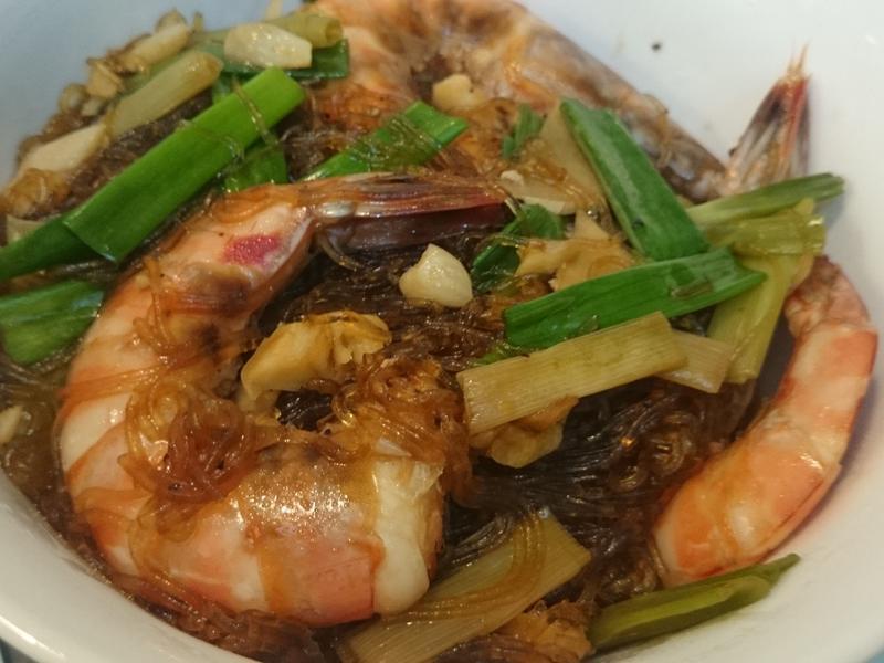 简易明虾粉丝煲的做法