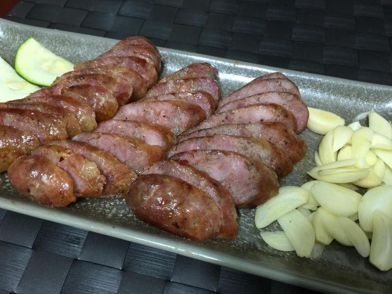 不加油之冷锅冷水.煎香肠的做法