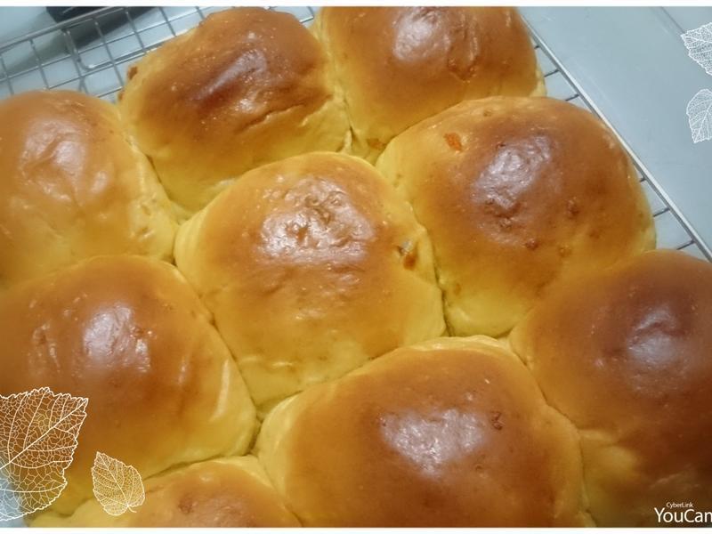 芒果牛奶餐包的做法