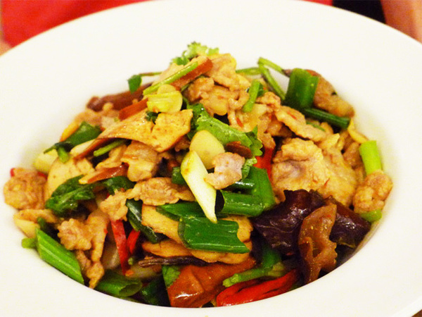 回锅肉(豆油伯辣豆瓣酱食谱)的做法