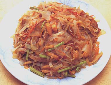 凉拌鸡丝粉皮的做法