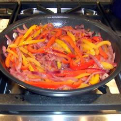 焦糖红椒烩洋葱的做法