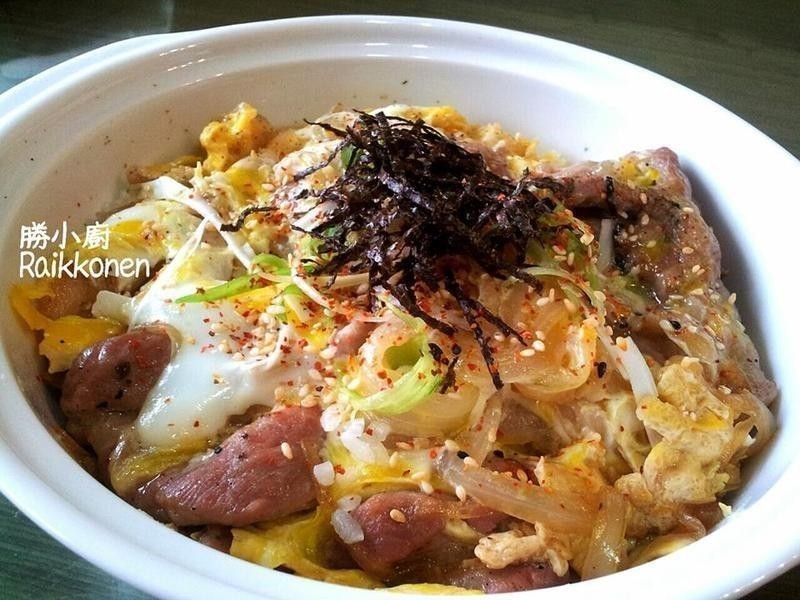 洋葱猪肉盖饭的做法