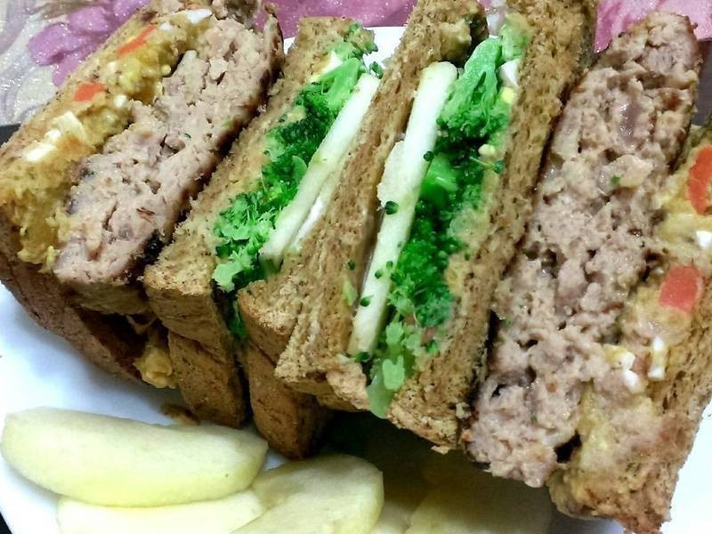 手作汉堡排三明治的做法