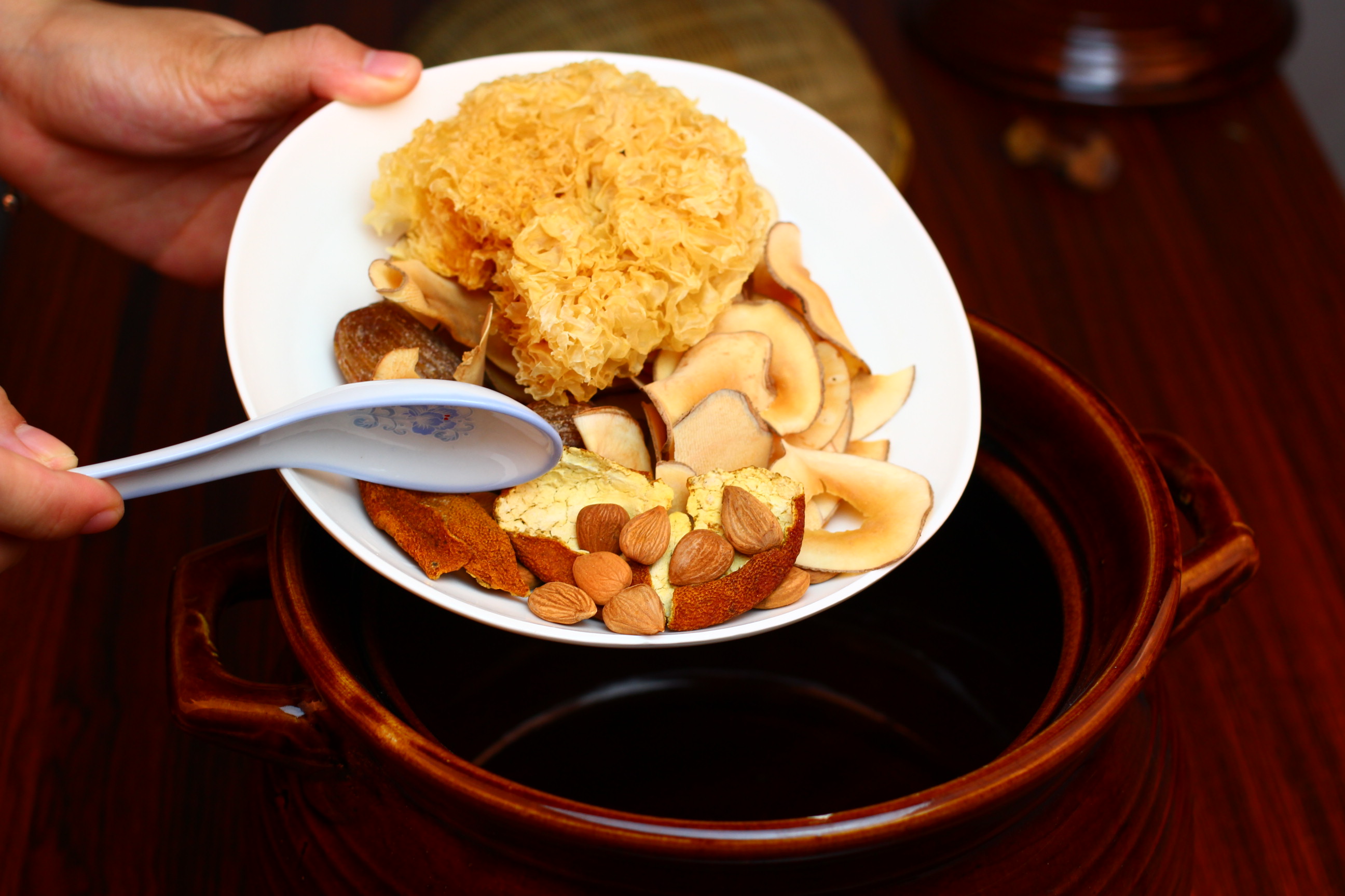 �㶫�ϻ�����-����Ҭ���������������