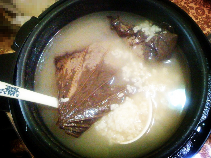 荷叶养生粥的做法