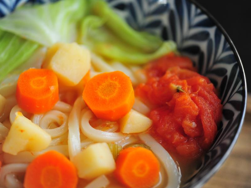 番茄牛腩薯仔汤乌冬的做法