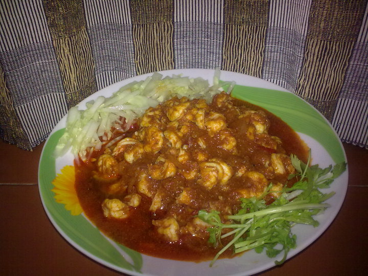 香辣珊峇烩草虾的做法