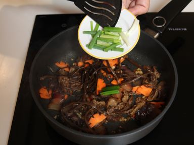 ���⳴������������